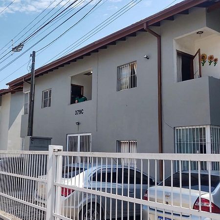 Apartamento Ubatuba - Praia Grande - 200M Da Praia 외부 사진